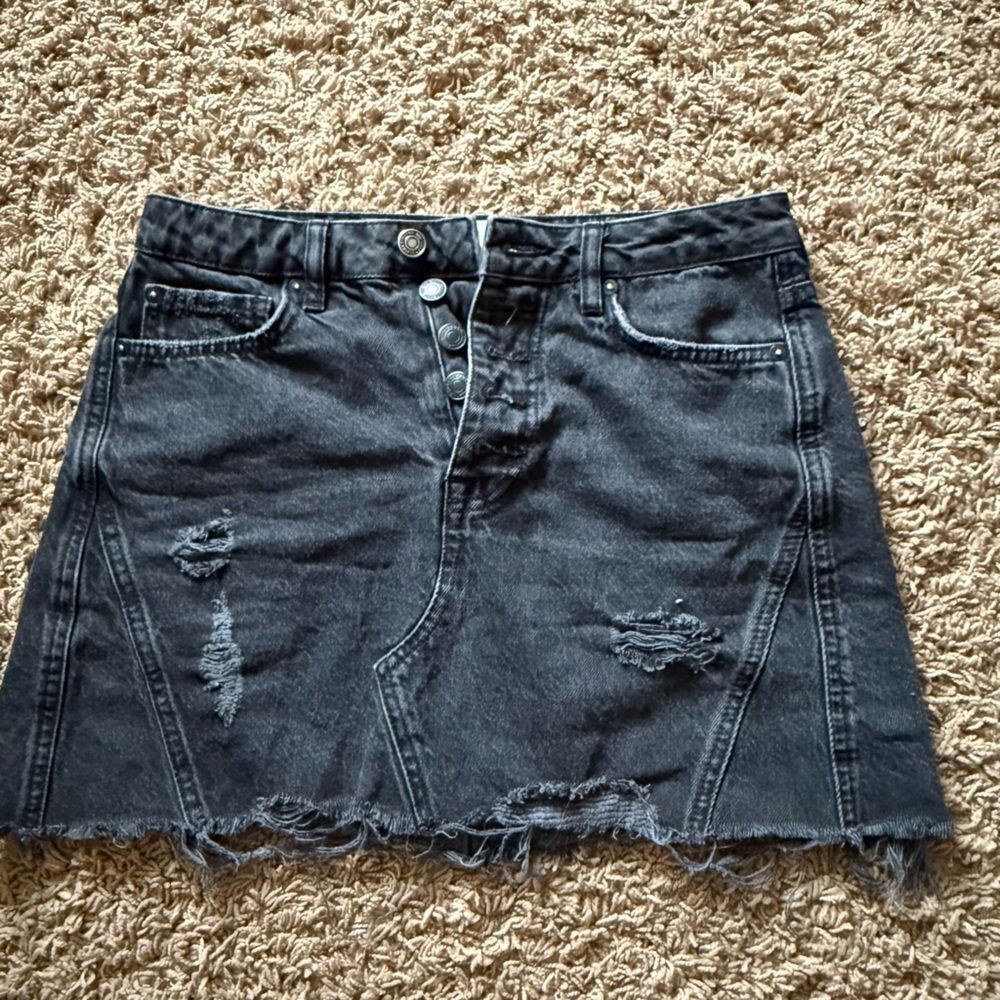 26 size We The Free Free People Black Denim Skirt Jean skirt distressed